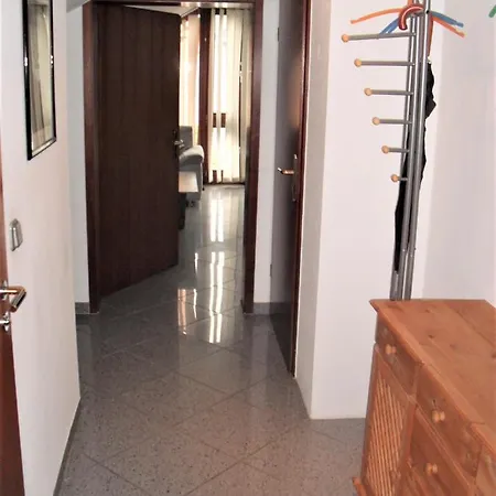 Appartamento Super Xxl 73 Qm, Mit Balkon